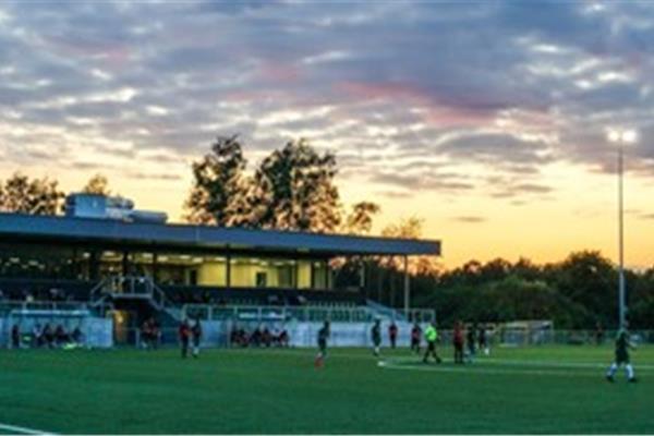 Aménagement terrain de football synthétique - Sportinfrabouw NV